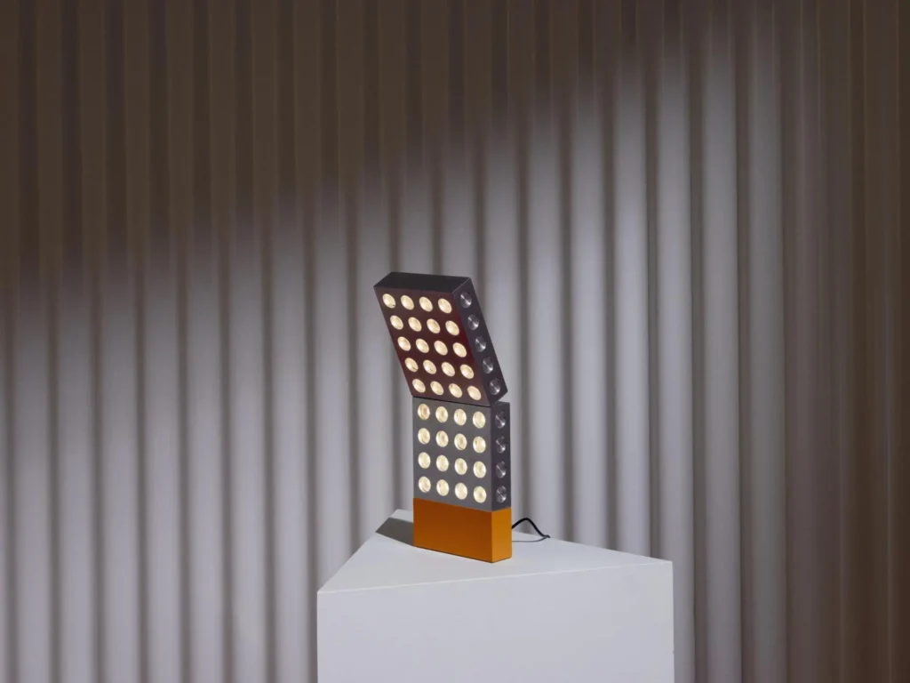 Fabbian_2050_INTIMATE-STRANGERS_ph-Alex-Majoli_Magnum-Photos